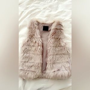 Fur vest